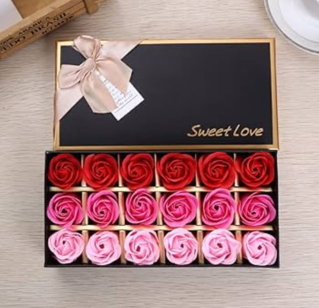 Coffret de 18 Savons Roses – Douceur & Senteur Florale