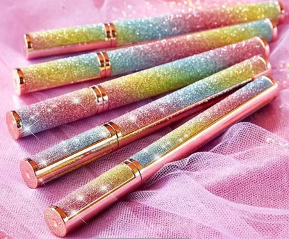 Eyeliner Noir – Définition et Intensité Longue Tenue